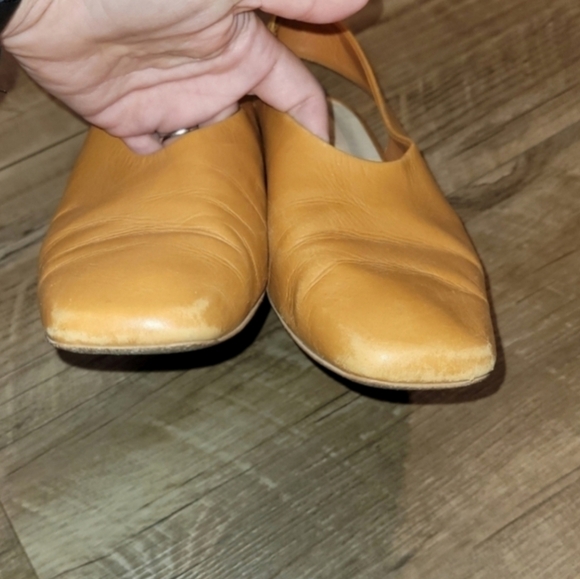 Everlane Size 6 SlingBack Flats w/ Heel in Pumpkin Spice Orange - Picture 7 of 9